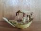 Preview: Bakelit-Figur, Kleines Boot  - Japan - Mitte 20. Jahrhundert