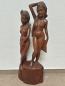 Mobile Preview: Holz-Figur, 2 junge Mädchen nach dem Bade  - Bali - Mitte 20. Jahrhundert
