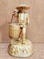 Preview: Bakelit-Figur, Träger kl. Tonnen  - Japan - Mitte 20. Jahrhundert