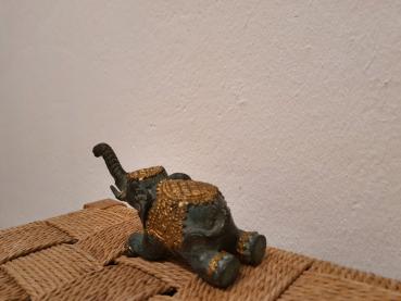 Elefant, eine kleine Bronze-Figur - Thailand -