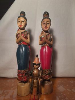 3 Figuren, Holz-Handarbeit - Thailand -