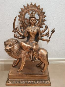 Kupfer-Figur, Durga  - Indien - Mitte 20. Jahrhundert