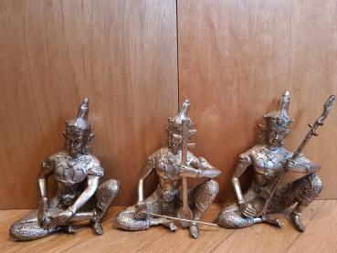 3 Tempel-Musiker, Bronze versilbert - Thailand - 2. Hälfte 20. Jahrhundert