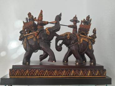 Kriegselefanten, Holz-Figur - Thailand - 2. Hälfte 19. Jahrhundert