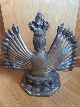 Buddha-- mit tausenden Händen, Bronze-Figur - China - Anfang 20. Jahrhundert