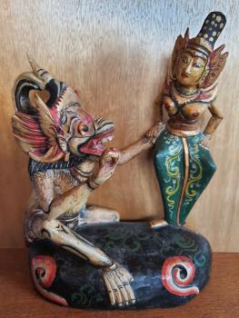 Göttin mit Drachen - Bali - 20. Jahrhundert