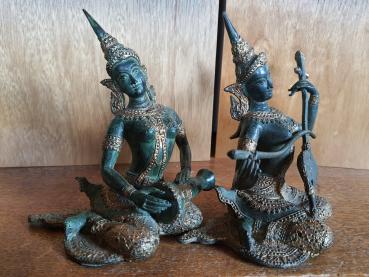 1 PaarTempelwächter, Musikanten, Bronzefiguren -Thailand - Mitte 20. Jahrhundert