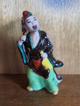 Porzellan-Figur, Dienstbote - China - Mitte 20. Jahrhundert