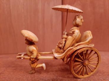 Bakelit-Figur, Rikscha-Fahrer - Japan - Anfang 20. Jahrhundert