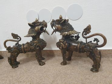 2 Bronze-Figuren, Fu-Hunde  - China - 20. Jahrhundert