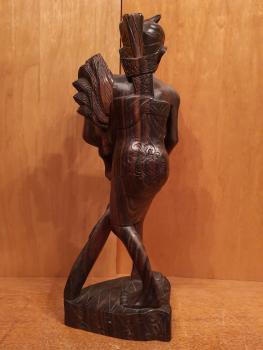 Holz-Figur, Geflügelhändler  - Bali - Mitte 20. Jahrhundert