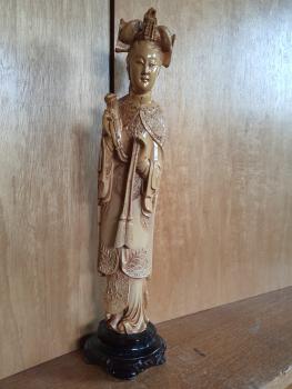 Kunststein-Figur, Adelsdame - China -