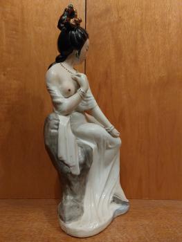 Porzellan -Figur, Geisha  -  Asien - 20. Jahrhundert