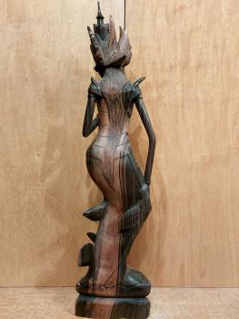 Holz-Figur, Göttin Devi Sri  - Bali - Mitte 20. Jahrhundert