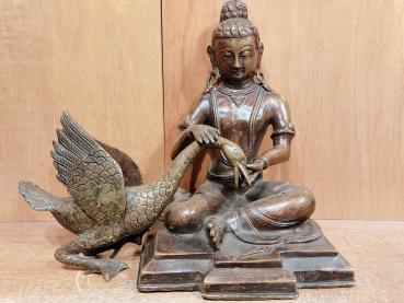 Buddha-Figur, Siddhartha mit Schwan  - Nepal - 2. Hälfte 20. Jahrhundert