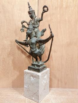 Bronze-Figur, Vishnu mit Garuda  - Thailand -  Mitte 20. Jahrhundert