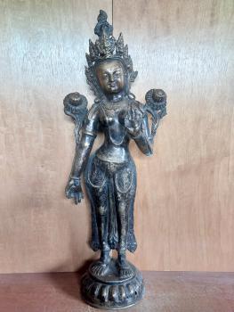 Bronze-Figur, (55,5cm) Göttin Tara  - Tibet - 2. Hälfte 20. Jahrhundert