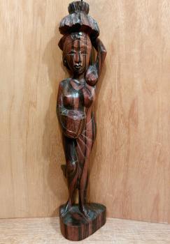 Holz-Figur, Bäuerin  - Bali - Mitte 20. Jahrhundert