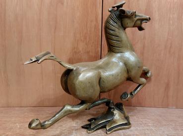 Bronze-Figur, Fliegendes Pferd  - China - 2. Hälfte 20. Jahrhundert