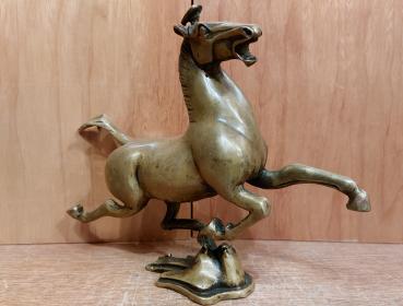 Bronze-Figur, Fliegendes Pferd  - China - 2. Hälfte 20. Jahrhundert