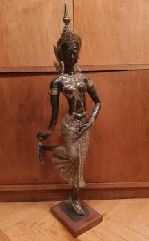 Bronze-Figur, (72cm) Tempeltänzerin  - Thailand - Mitte 20. Jahrhundert