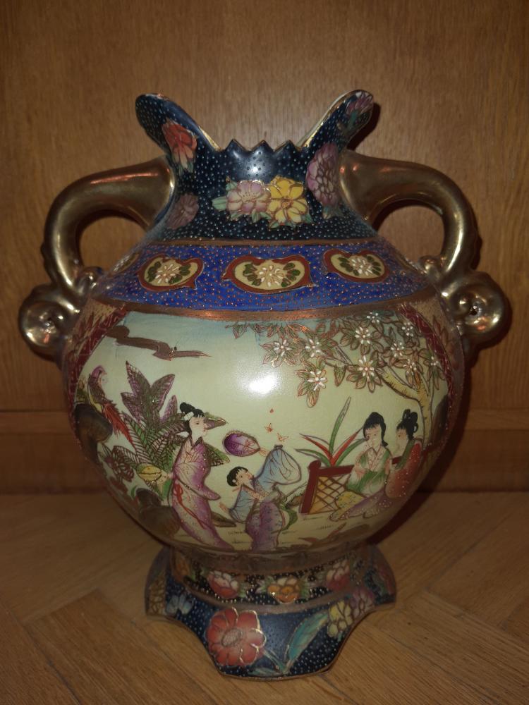 Amphoren-Vase, Porzellan - Japan -  Anfang 20. Jahrhundert