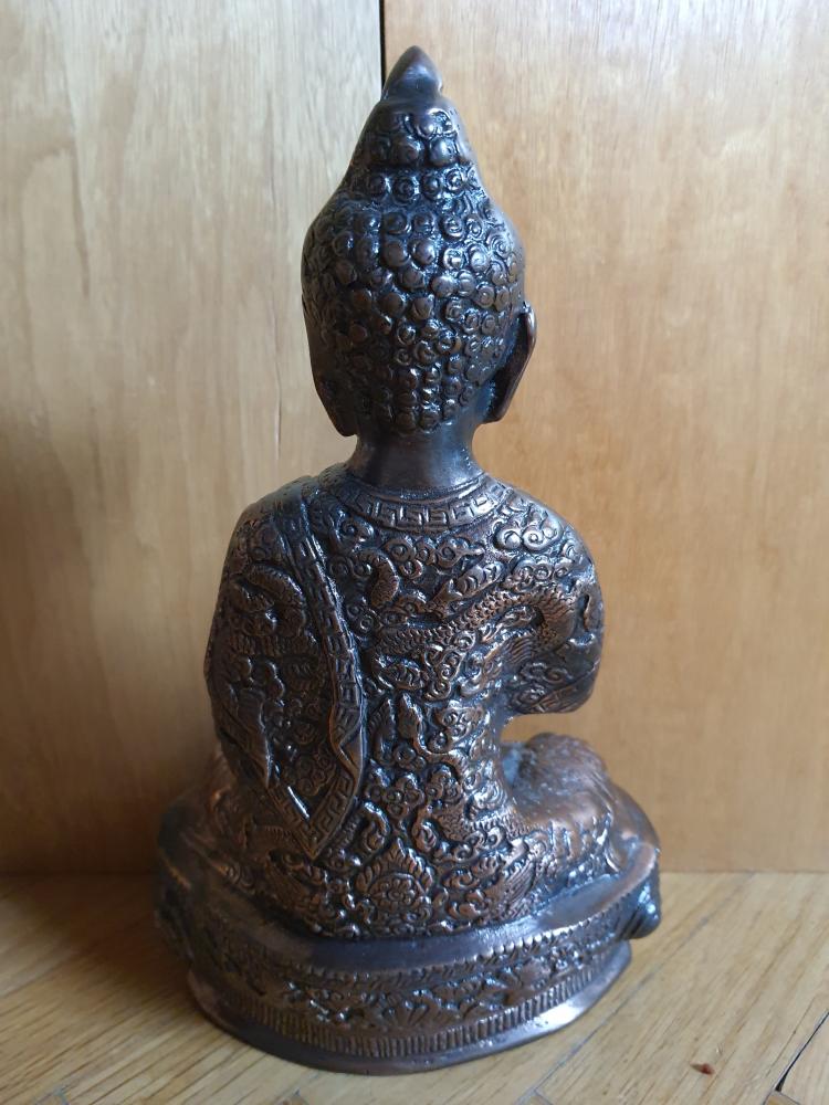 Buddha-Figur, Kupfer/Zinn - Indien - Mitte 20. Jahrhundert