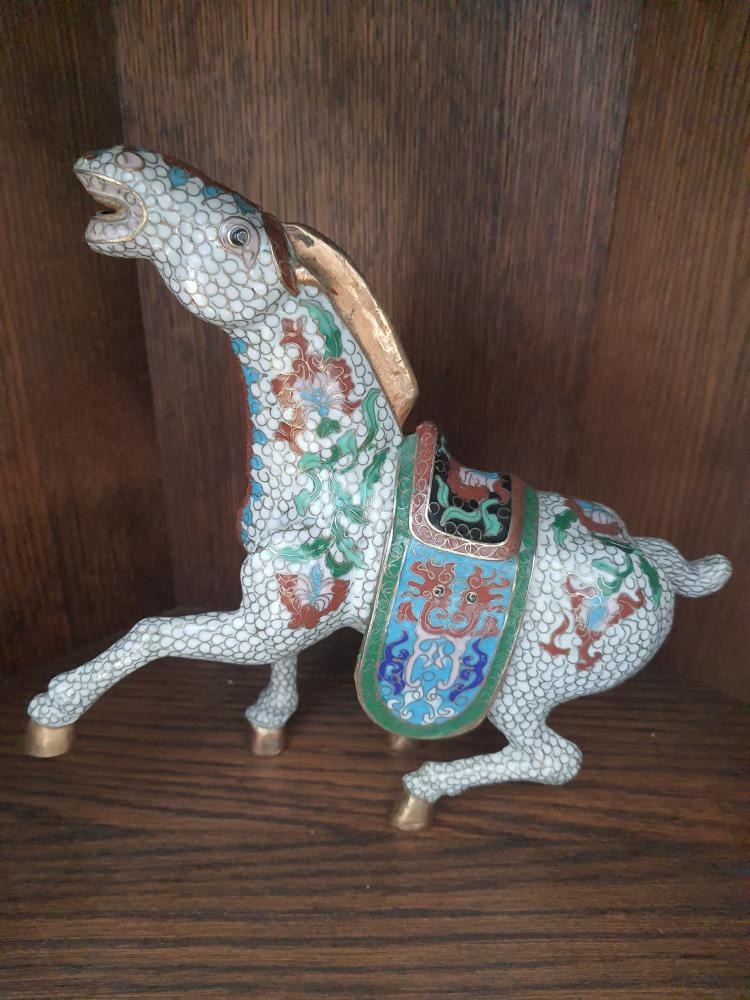 Skulptur Pferd, Cloisonné Emaille - China - 2. Hälfte des 20. Jahrhunderts