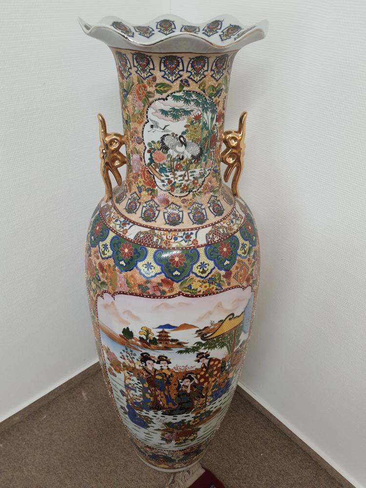Boden-Vase, (133cm) Porzellan  - China - 20. Jahrhundert