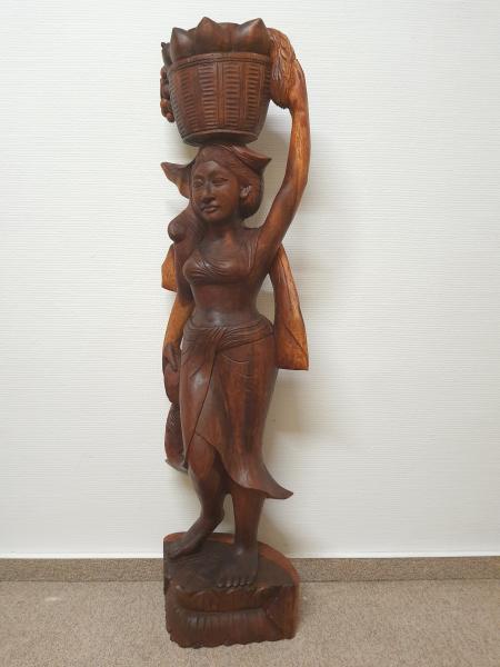 Holz-Figur, (107cm) Markthändlerin  - Bali - Mitte 20. Jahrhundert