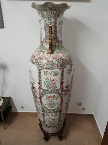 Riesige Vase, (175cm) Porzellan  - China -  20. Jahrhundert