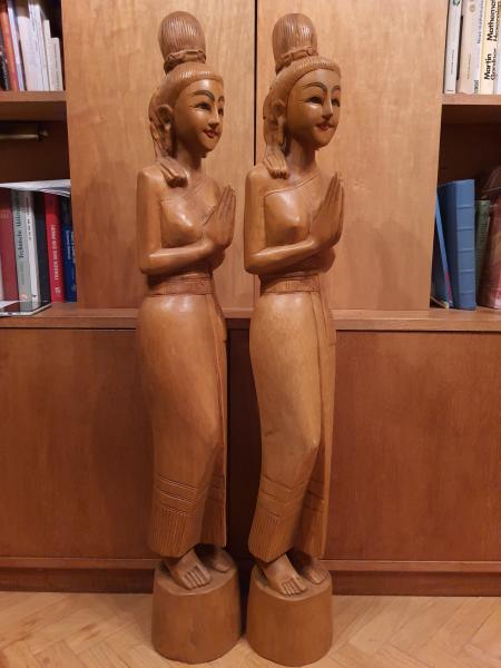 2 Holz-Figuren, Sawadee girls  - Thailand - 2. Hälfte 20. Jahrhundert