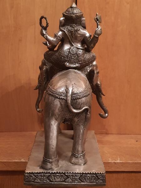 Bronze-Figur, versilbert  - Indien - Mitte 20. Jahrhundert