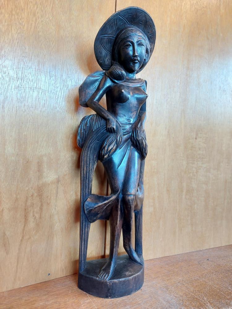 Holz-Figur, Bäuerin  - Bali - Mitte 20. Jahrhundert