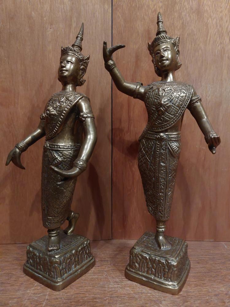 Tempeltänzerin und -Tänzer, Messing  - Thailand - 20. Jahrhundert