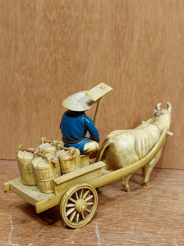 Bakelit-Figur, Wasserbüffel-Fuhrwerk  - Japan - Mitte 20. Jahrhundert