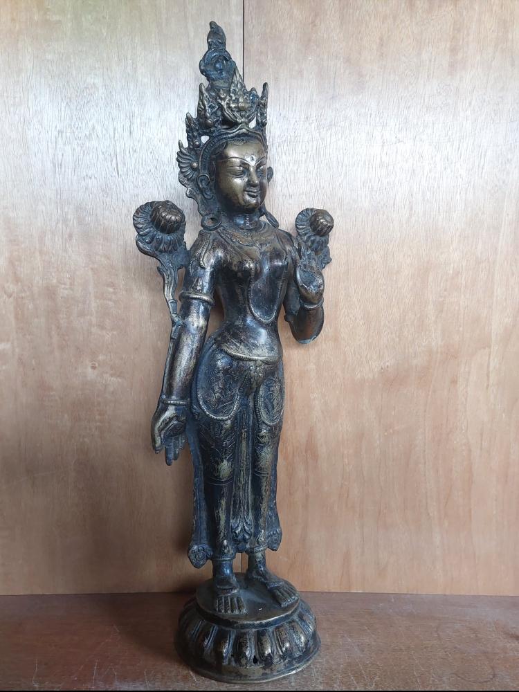 Bronze-Figur, (55,5cm) Göttin Tara  - Tibet - 2. Hälfte 20. Jahrhundert