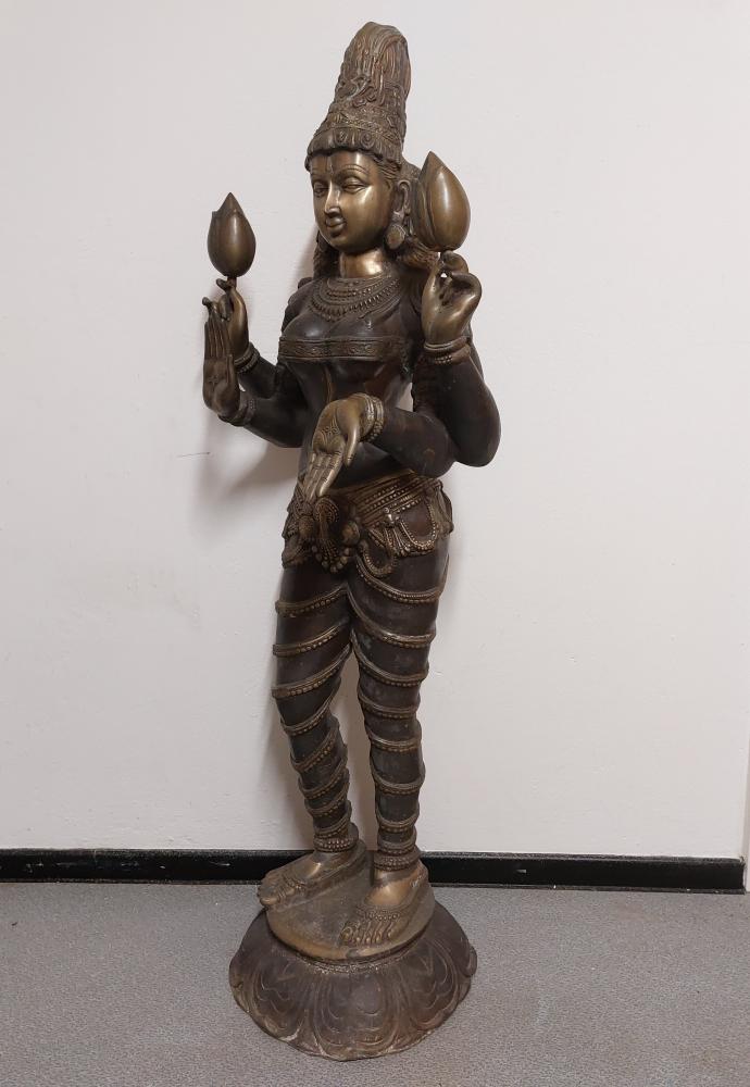Bronze-Figur, (123cm)  Göttin Lakshmi  - Indien -  Mitte 20. Jahrhundert