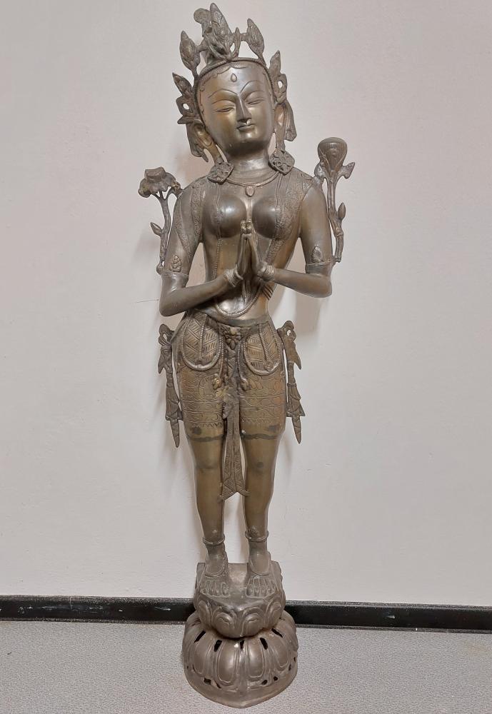 Bronze-Figur, (121cm) Tara stehend  - Tibet - 20. Jahrhundert