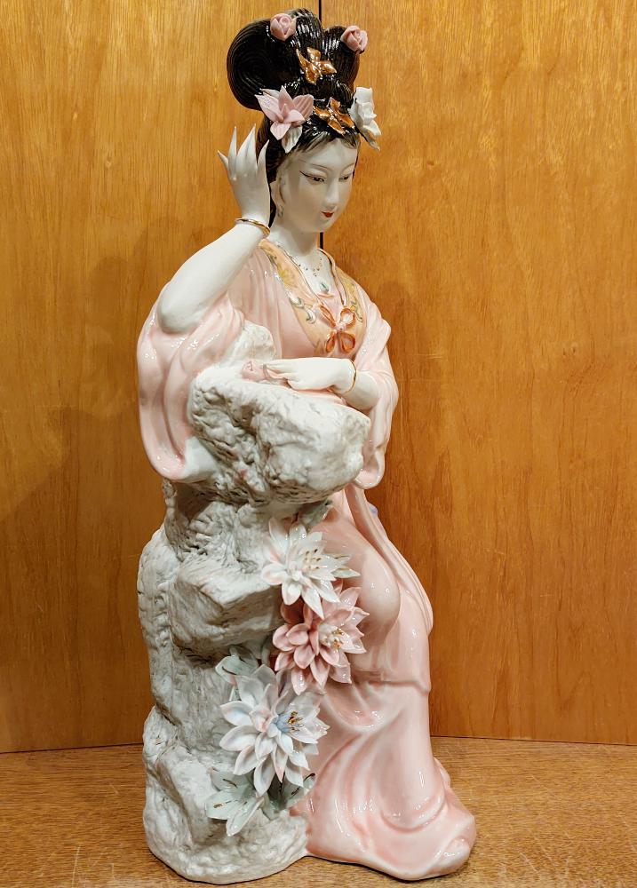 Porzellan-Figur, Geisha  - China - 2. Hälfte 20. Jahrhundert