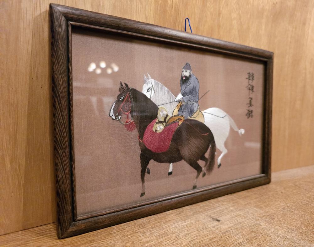 Bemalte Seide hinter Glas, Pferdemotiv  - Japan -