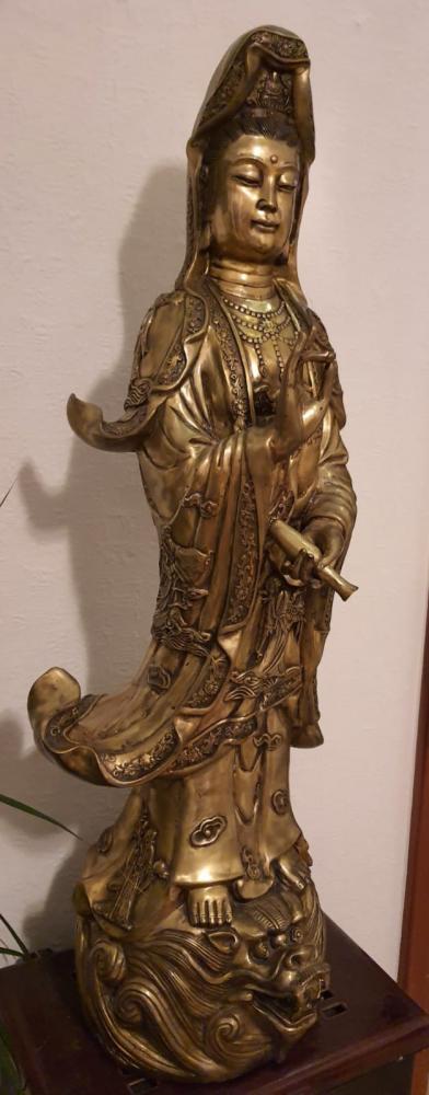 Messing-Figur, (98cm) Göttin Guanyin  - China - Mitte 20. Jahrhundert